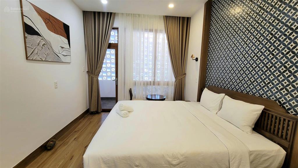 Villa mini khu vực đầu tuyến sơn trà, có dòng tiền airbnb cực ổn, giá 20 tỷ cách biển vài bước chân