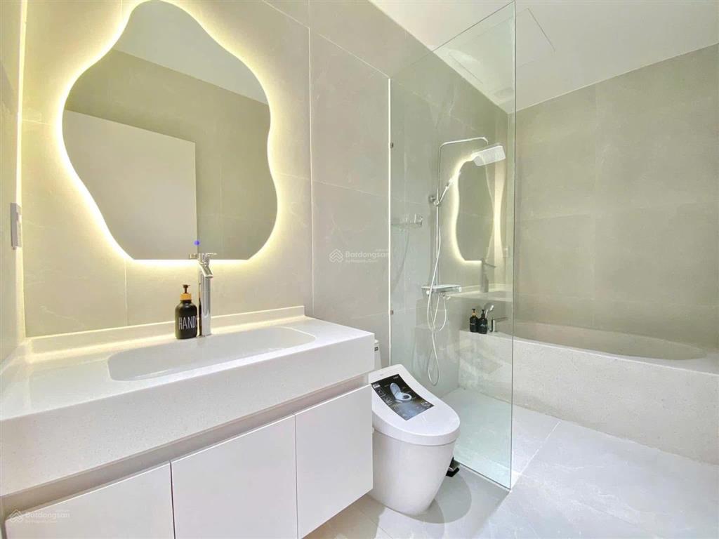 Villa ven sông, 4 pn riêng tư, yên bình, đầy đủ tiện nghi nam việt á đà nẵng
