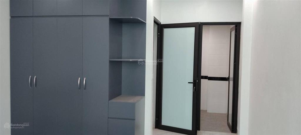 Tây mỗ 33,5m 5 tầng giá 5,8 tỷ còn thương lượng. bãi xe ô tô cách 80m. ngõ nông ba gác tránh xe máy
