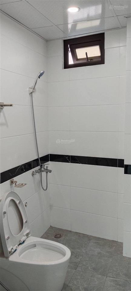 Tây mỗ 33,5m 5 tầng giá 5,8 tỷ còn thương lượng. bãi xe ô tô cách 80m. ngõ nông ba gác tránh xe máy
