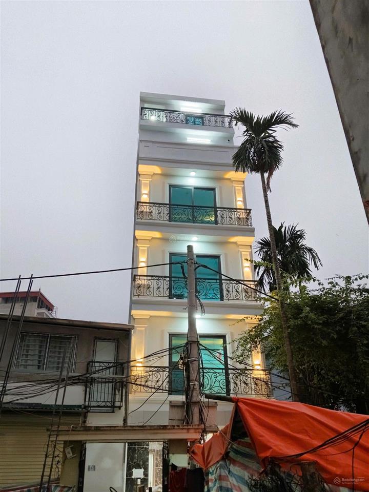 Tây mỗ 6 tầng thang máy . mặt ngách . xây đơn lập 41m 8,8 tỷ còn thương lượng .