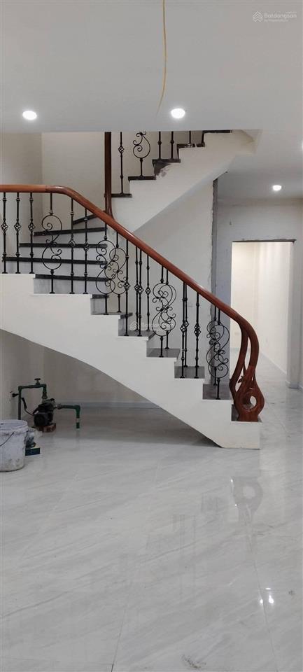 60m2 5 tầng thang máy 9 ngủ khép kín. vừa ở vừa kinh doanh + giảm chào 500 triệu giá còn 8,1 tỷ