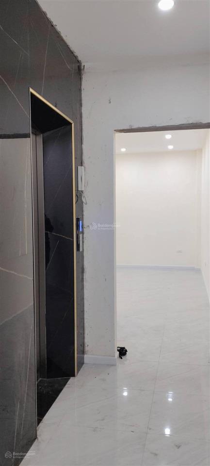60m2 5 tầng thang máy 9 ngủ khép kín. vừa ở vừa kinh doanh + giảm chào 500 triệu giá còn 8,1 tỷ