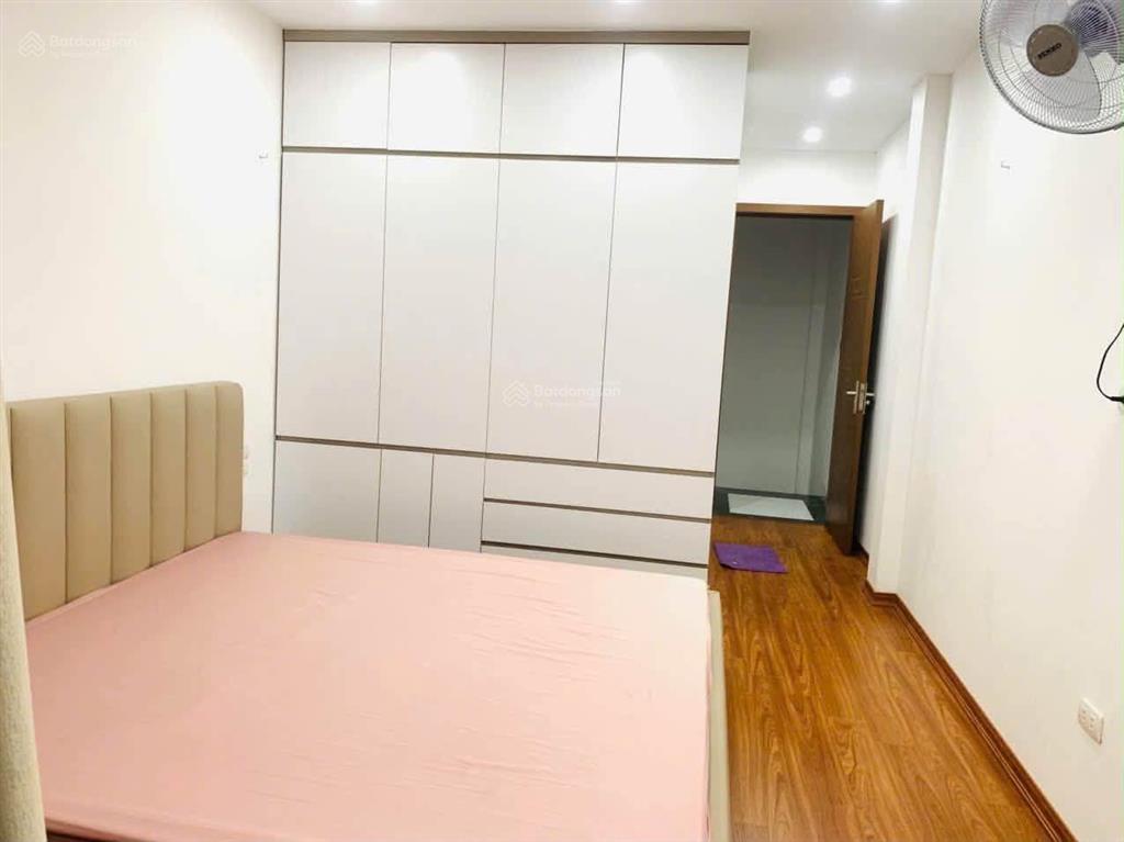 Năm tầng nội thất full, 30m ra đường ngõ thông ô tô tải, thương lượng cực tốt. đi bộ ra chợ