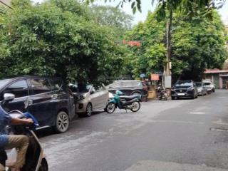 Đất đẹp xây chung cư mini  mặt ngõ thông. lô góc 3 mặt thoáng. ô tô đỗ cửa
