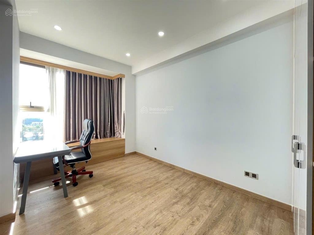 Bán căn midtown m8 the peak khu dân cư phú mỹ hưng, sẵn hđ thuê cao 50tr thu net view cực phẩm sông