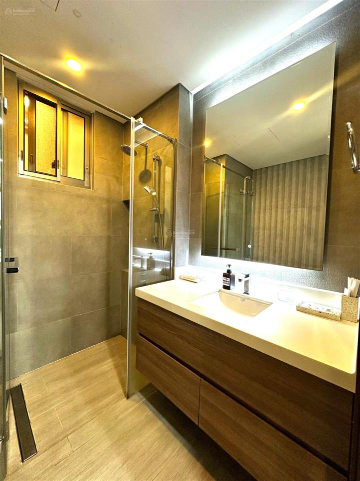 Bán midtown m7 phú mỹ hưng căn 3 phòng ngủ, 115m2 có hđ thuê giá đầu tư rẻ hơn tt 1tỷ view sông, hồ