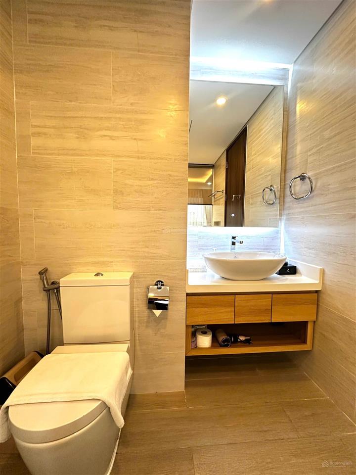 Bán midtown m7 phú mỹ hưng căn 3 phòng ngủ, 115m2 có hđ thuê giá đầu tư rẻ hơn tt 1tỷ view sông, hồ