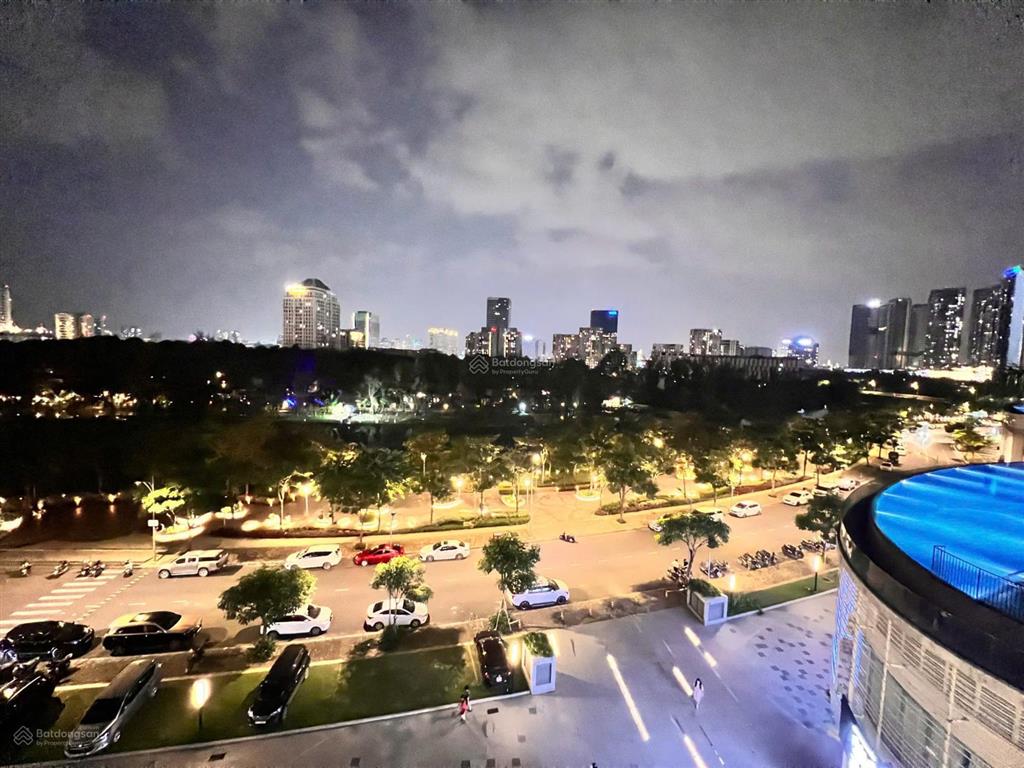 Bán midtown m7 phú mỹ hưng căn 3 phòng ngủ, 115m2 có hđ thuê giá đầu tư rẻ hơn tt 1tỷ view sông, hồ