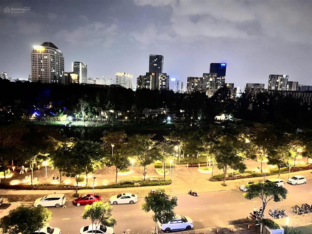 Bán midtown m7 phú mỹ hưng căn 3 phòng ngủ, 115m2 có hđ thuê giá đầu tư rẻ hơn tt 1tỷ view sông, hồ