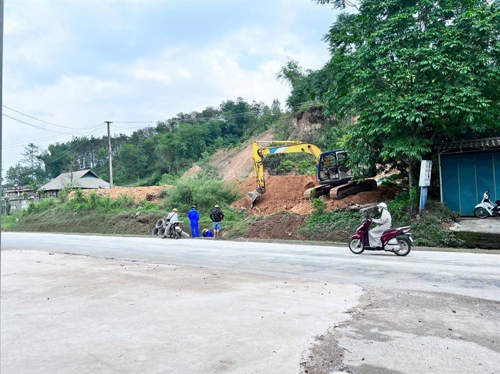 Cần bán lô đất mặt đường 12b diện tích pháp lí 2523m2 tại đông bắc  kim bôi  hòa bình ( cũ )