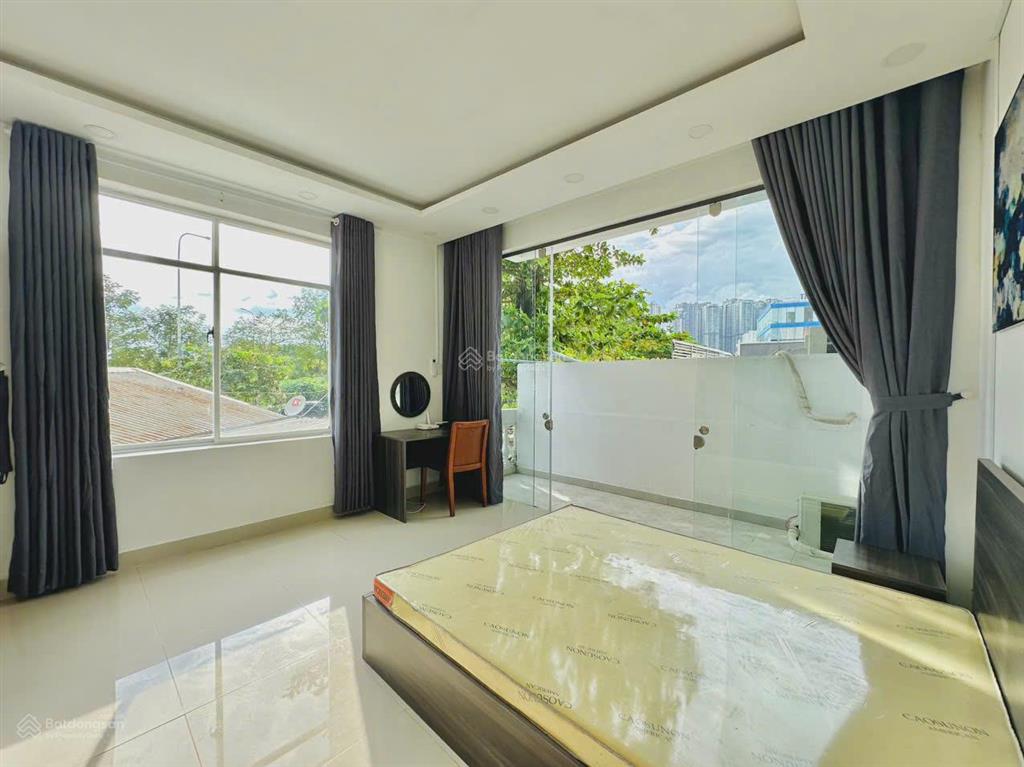Cho thuê căn 1pn bancol trần não  quận 2  full nội thất chỉ cần xách vali vào ở