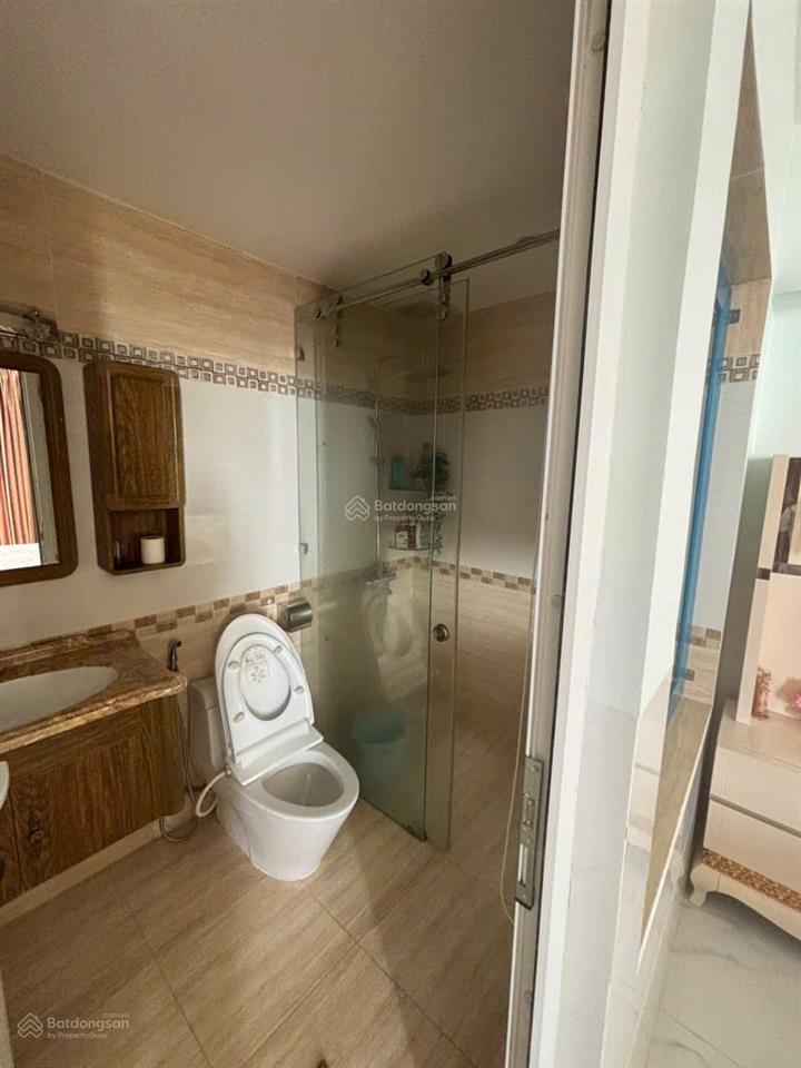 Chủ gửi bán căn hộ view biển nằm ngay mặt tiền đường trần phú. địa chỉ 84 trần phú, vũng tàu