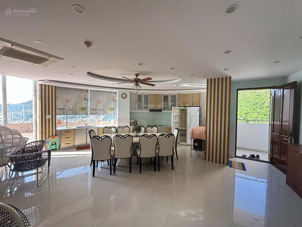 Chủ gửi bán căn hộ view biển nằm ngay mặt tiền đường trần phú. địa chỉ 84 trần phú, vũng tàu