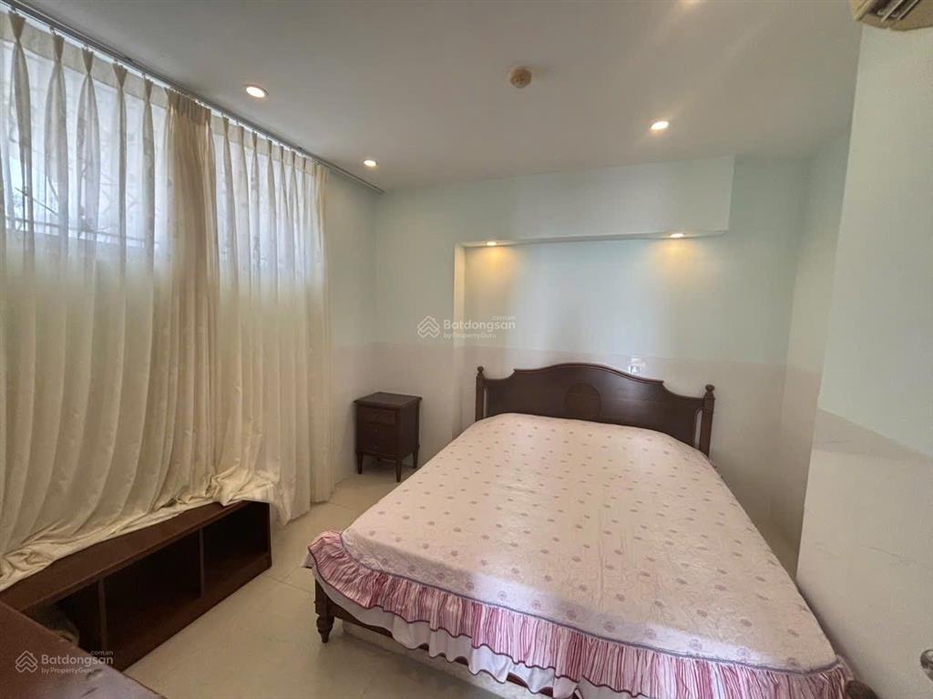 Chủ gửi bán căn hộ view biển nằm ngay mặt tiền đường trần phú. địa chỉ 84 trần phú, vũng tàu