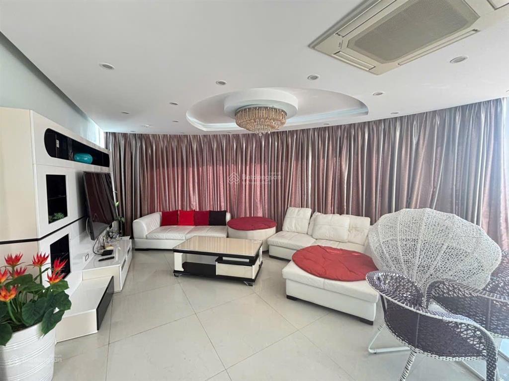 Chủ gửi bán căn hộ view biển nằm ngay mặt tiền đường trần phú. địa chỉ 84 trần phú, vũng tàu