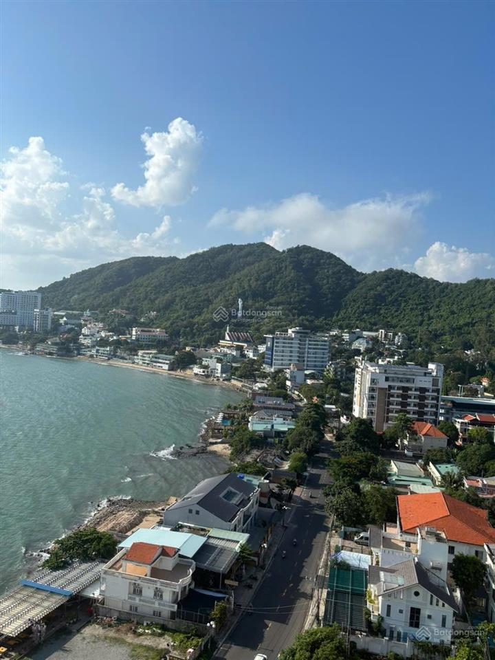 Chủ gửi bán căn hộ view biển nằm ngay mặt tiền đường trần phú. địa chỉ 84 trần phú, vũng tàu