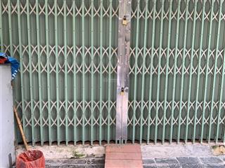 Bán tập thể nghãi tân tầng 1 dt 80m2 hai mặt tiền mỗi mặt 8m kd tốt giá 7 tỷ