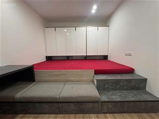 Bán tâp thể nghĩa tân , cầu giấy dt 90m2 nhà 3 ngủ nội thất full đẹp giá 4,5 tỷ