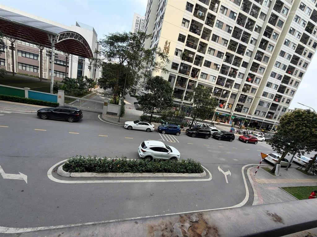 Chính chủ bán căn 2n 2vs dt 73.1m2 cụm tòa be1 the metropolitan, giá 2,45 tỷ