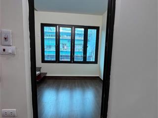Bán tập thể nghĩa tân dt 140m2 sử dụng, có 6 phòng ngủ, 2 vs full nội thất giá 4,8 tỷ