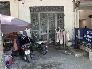 Bán tập thể tầng 1 mai dịch dt 50m2 có chỗ để ô tô kd tốt nhà đẹp giá 2,8 tỷ