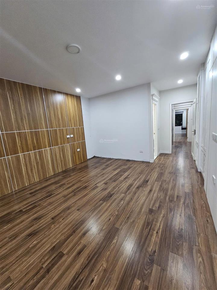 Cho thuê căn hộ dịch vụ bách khoa dt 100m² x 5 tầng, 20 phòng khép kín giá 50tr/1 tháng