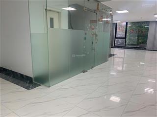 Cho thuê nhà mặt phố xuân thủy 5 tầng dt 90m² giá thuê 35tr/1 tháng