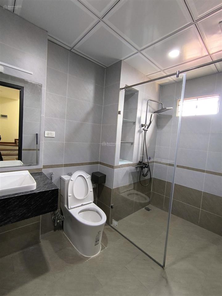 Cho thuê nhà 4 tầng mai động hoàng mai dt 50m2 giá 9tr/1 tháng