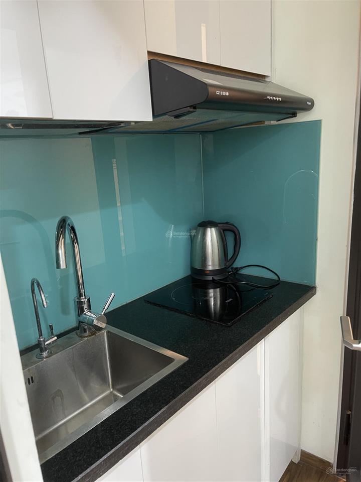 Cho thuê nhà 3 tầng bách khoa dt 60m2 có 5pn , 3vs giá thuê 9tr/1 tháng