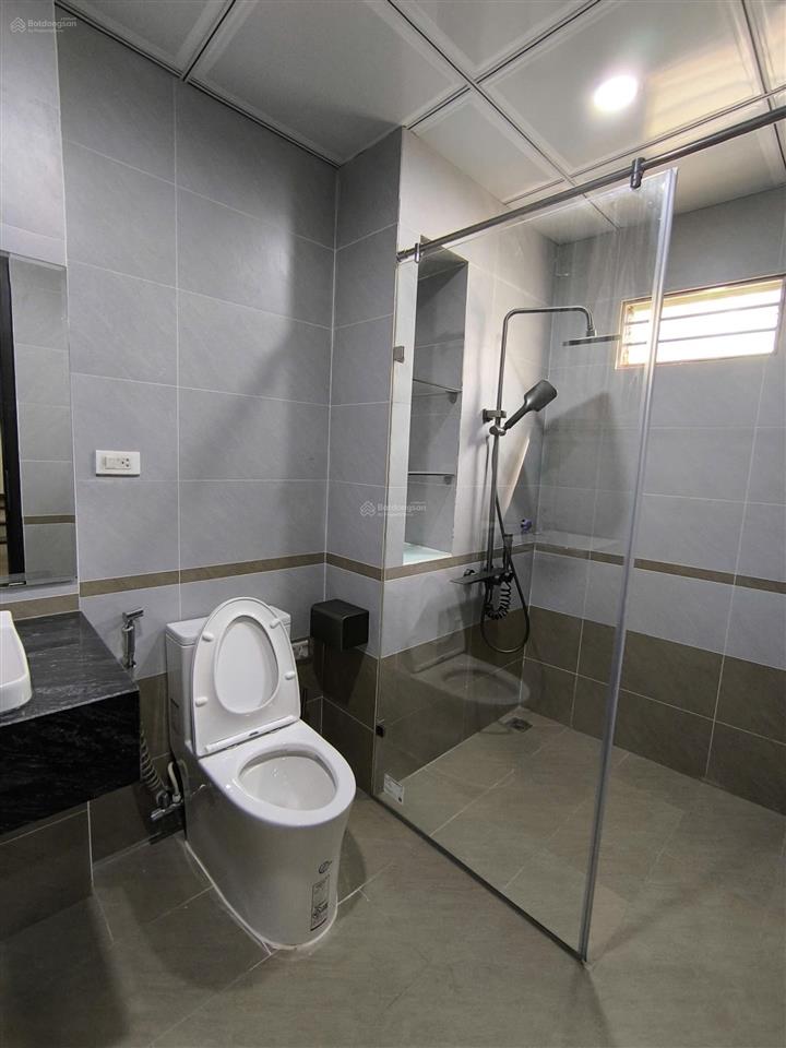Cho thuê nhà 8 tầng bách khoa , hai bà trưng dt 90m2 có 14 phòng khép kín giá thuê 65tr/1 tháng