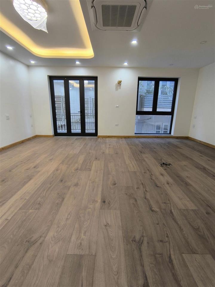 Cho thuê nhà 4 tầng thang máy trương định, hoàng mai dt 40m² giá 12tr/1 tháng