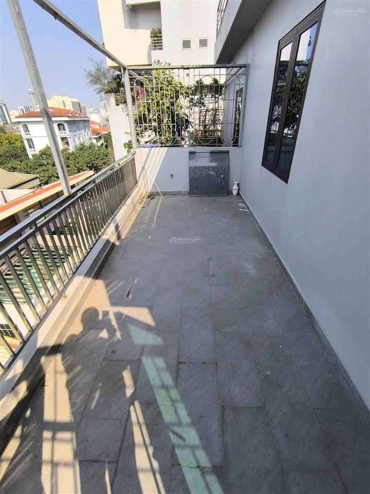 Cho thuê nhà 3 tầng bách khoa hai bà trưng dt 60m2 giá thuê 9tr/1 tháng