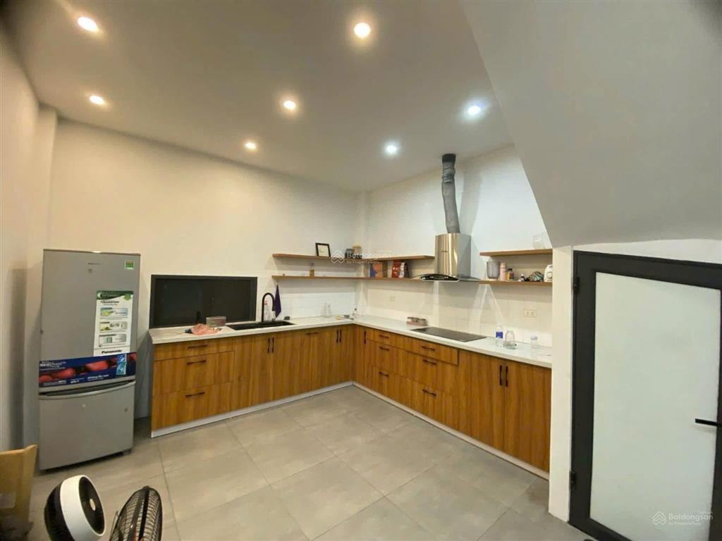 Bán nhà 3 tầng ngõ khúc thừa dụ dt 115m2 mặt tiền 16m giá 32 tỷ