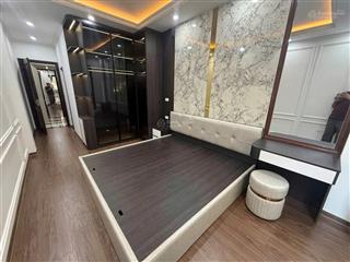 Cho thuê nhà nr ngõ nguyễn văn huyên 42m x 5t 6pn, ô tô đỗ cửa, phù hợp ở gia đình giá rẻ
