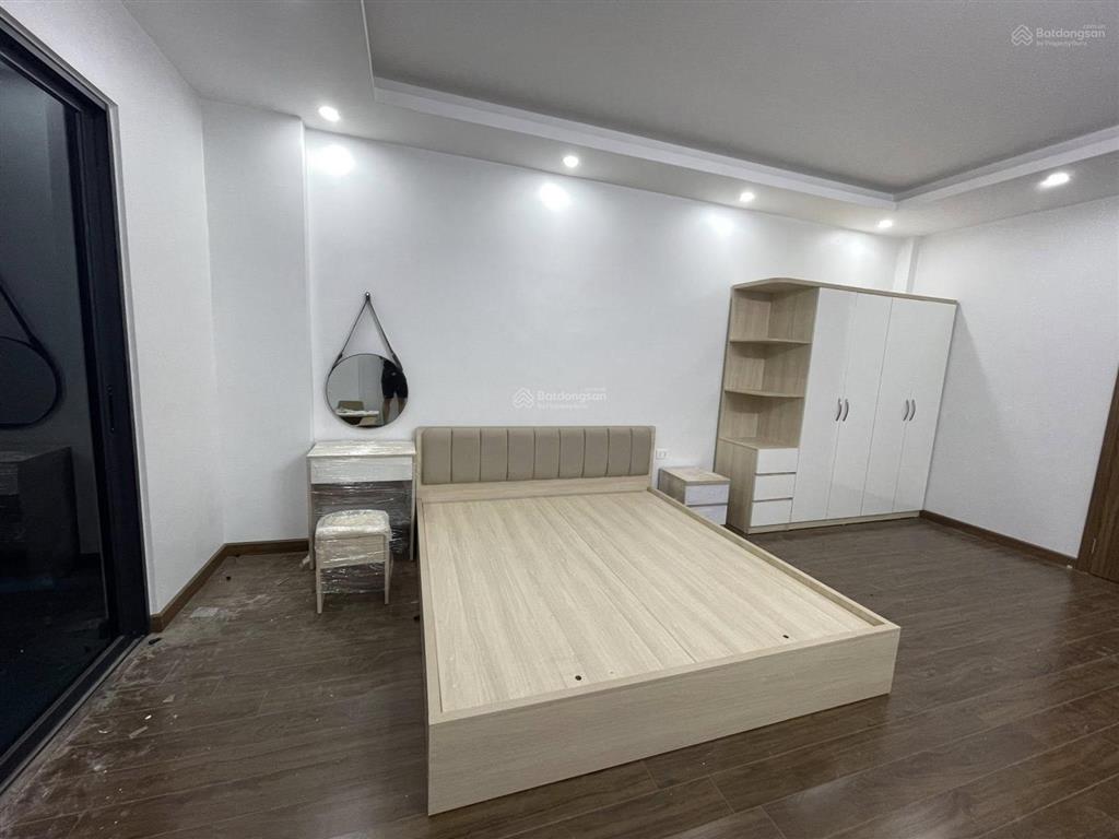 Cho thuê nhà xuân đỉnh 45m x 6t thang máy, nhà mới. đủ đồ giá hợp lý