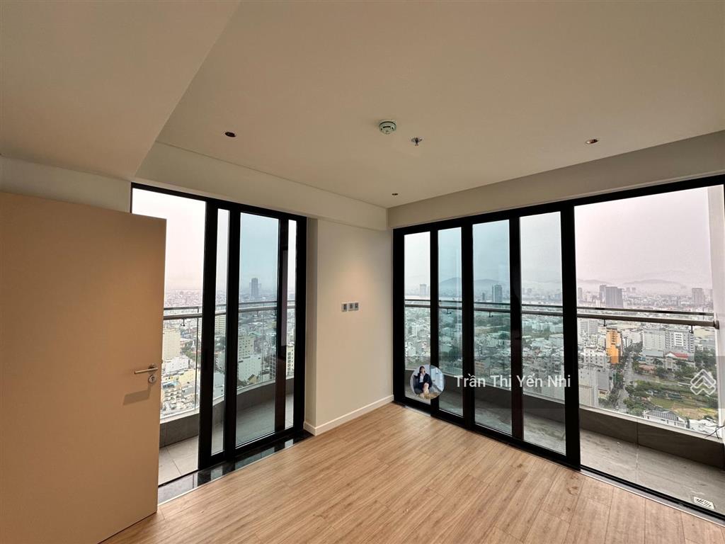 Nổi bật hiếm có căn góc 1pn view trọn vẹn sông hàn  biển mỹ khê, tầng cao nhất thị trường còn