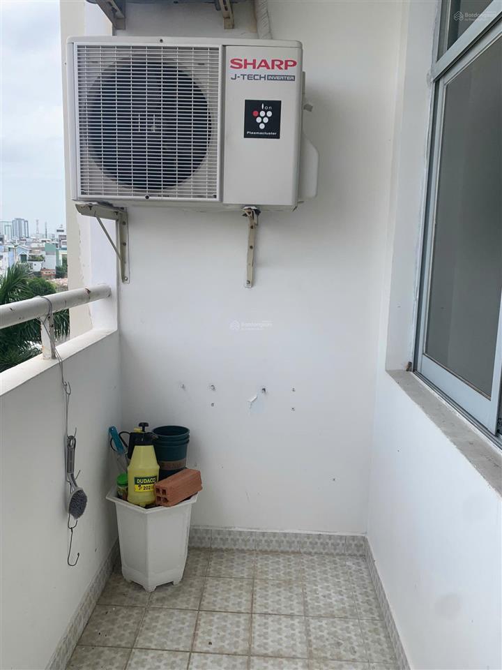Cho thuê căn hộ 2pn 2wc chung cư sacomreal 584 có nội thất nhà mới sơn vào ở ngay.