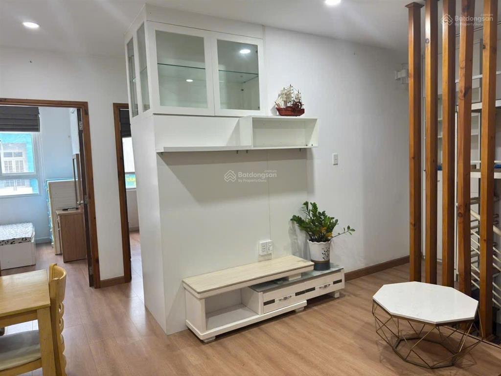 Bán căn hộ 60m 2pn giá chỉ 3 tỷ 2 có sổ