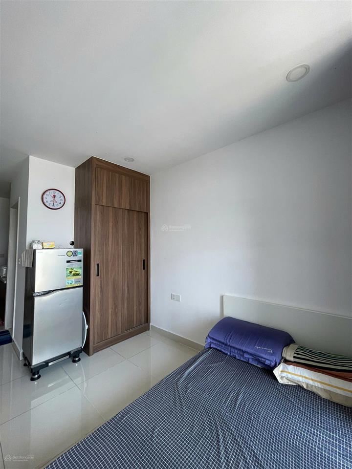 Cần bán căn hộ studio 23m2 view đông nam nhà full nt