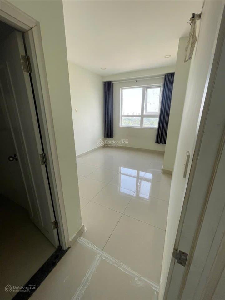 Cần bán căn hộ lầu trung 79m2, 2pn giá chỉ 4tỷ250
