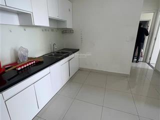 Cần bán căn hộ lầu trung 79m2, 2pn giá chỉ 4tỷ250