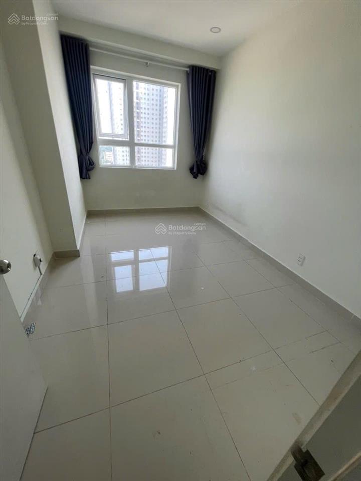 Cần bán căn hộ lầu trung 79m2, 2pn giá chỉ 4tỷ250