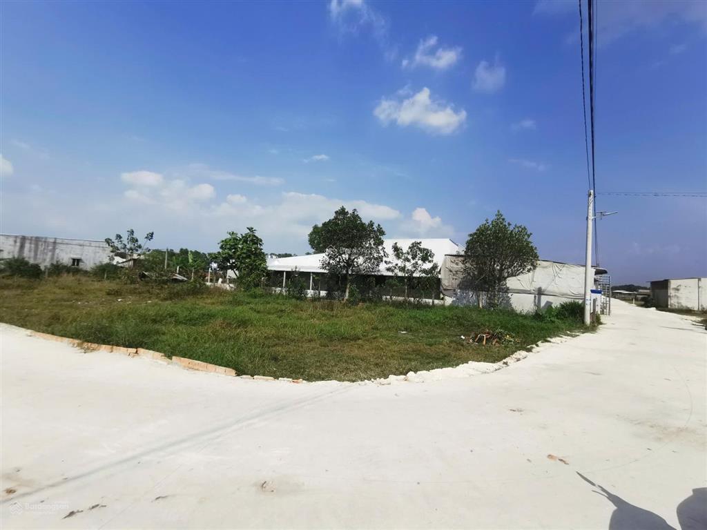 Siêu phẩm mặt tiền 17m và 37m  sát vách vinhomes. cách tthc đức hoà 1km