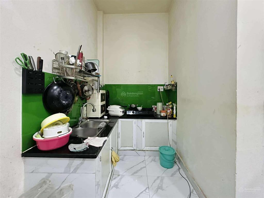 Hoàng hoa thám, phú nhuận  hẻm trước nhà 4m  gần 60m2 (5 x 11) a4  nhà đúc btct