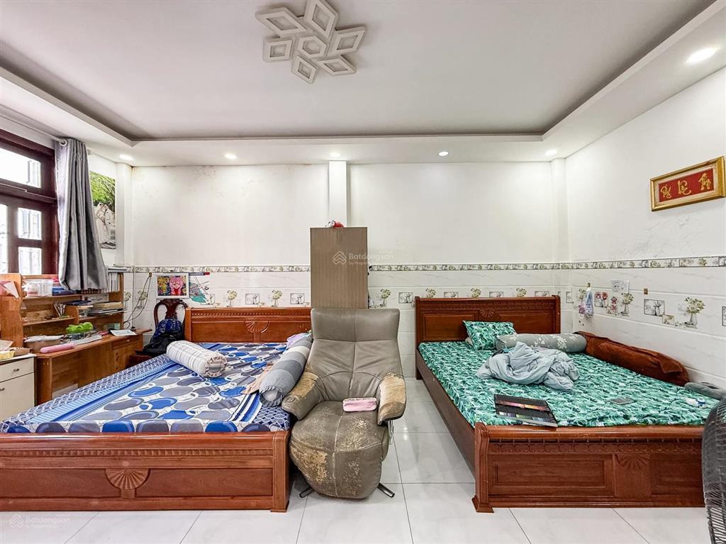 Cạnh quận 1  p.21, bình thạnh  gần mặt tiền  73m2 (5 x 14.5) a4  btct 3 tầng 3 phòng ngủ