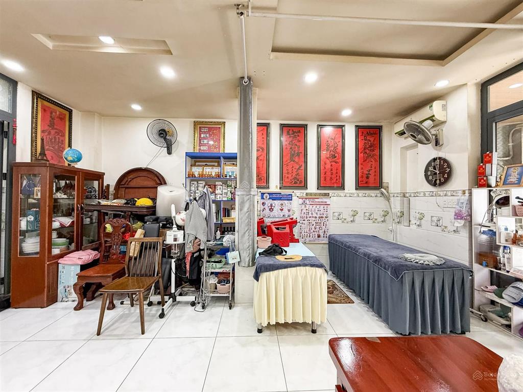 Cạnh quận 1  p.21, bình thạnh  gần mặt tiền  73m2 (5 x 14.5) a4  btct 3 tầng 3 phòng ngủ