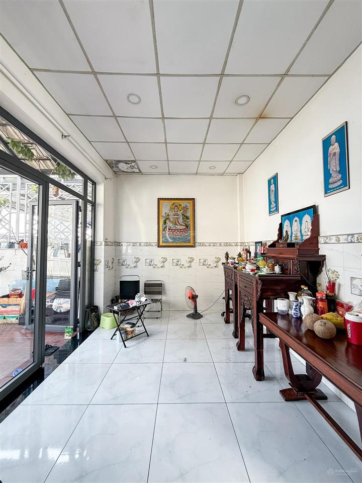 Cạnh quận 1  p.21, bình thạnh  gần mặt tiền  73m2 (5 x 14.5) a4  btct 3 tầng 3 phòng ngủ