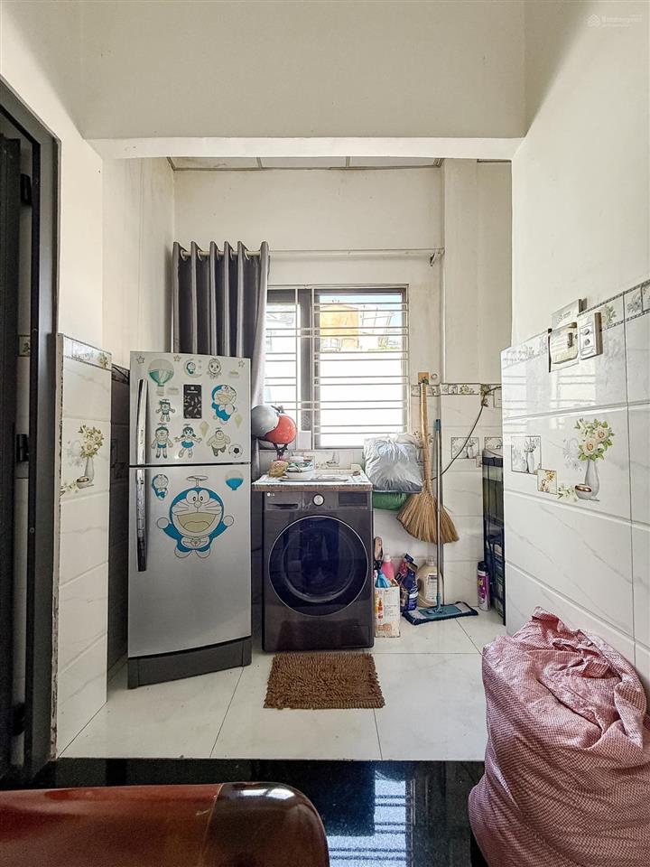 Cạnh quận 1  p.21, bình thạnh  gần mặt tiền  73m2 (5 x 14.5) a4  btct 3 tầng 3 phòng ngủ