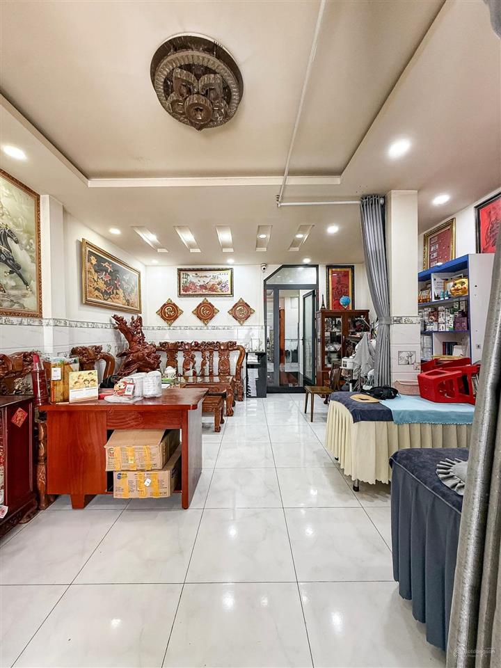 Cạnh quận 1  p.21, bình thạnh  gần mặt tiền  73m2 (5 x 14.5) a4  btct 3 tầng 3 phòng ngủ